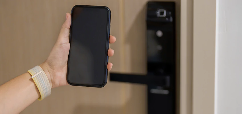 Keypad Wifi Locks Repair And Installation in Home Gardens, CA