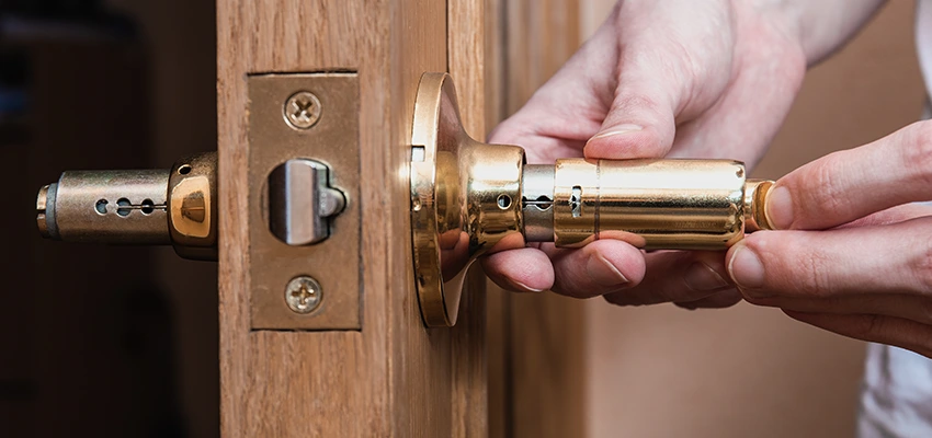 24 Hours Locksmith in Home Gardens, CA