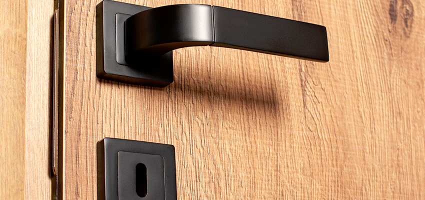 Weekend Lockout Assistance Troubleshooting in Home Gardens, California