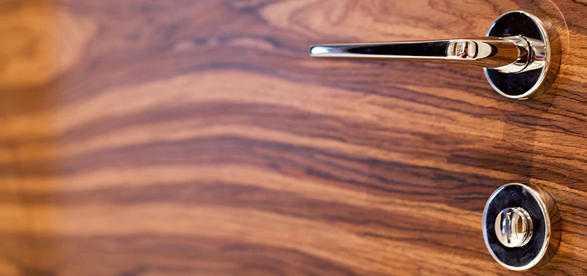 On Demand Locksmith For Key Fobs Repair in Home Gardens, California